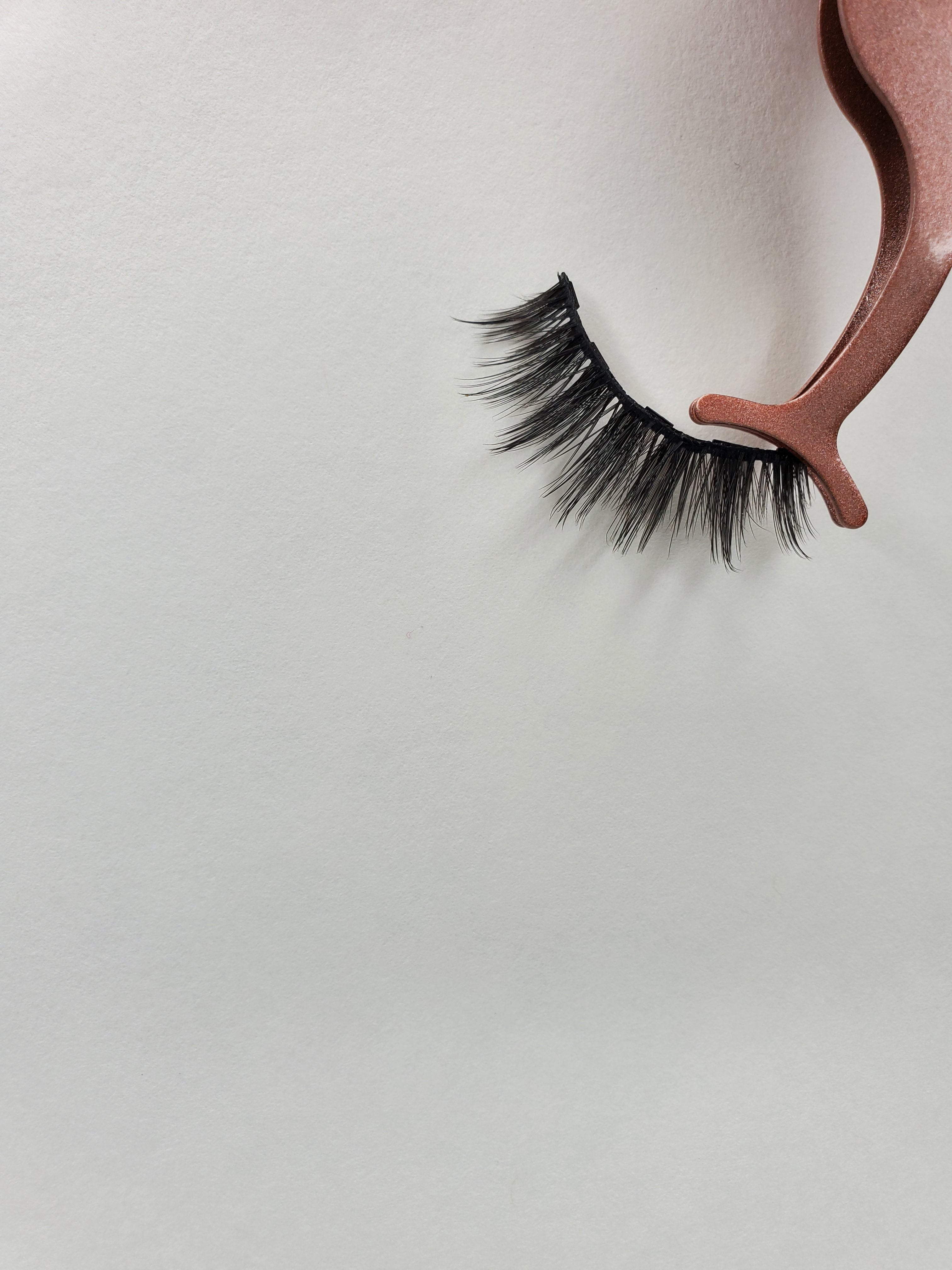 Magnetic Drama Eyelashes & Liner Set - Condenza Beauty